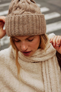 Coast Line Beanie in Oatmeal