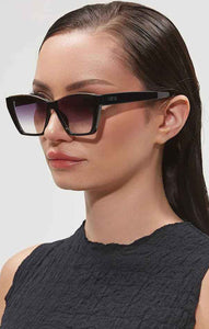 Belle Sunglasses Black/Smoke