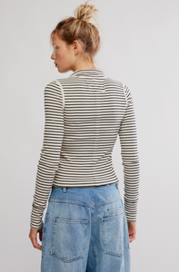 Lake Henley Stripe Tea Combo