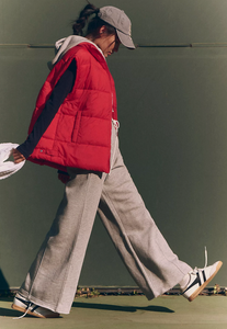 In A Bubble Puffer Vest Winterberry