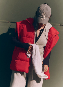 In A Bubble Puffer Vest Winterberry