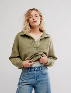 Timeless Pullover Adventurer