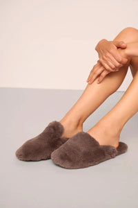 Plush Slipper Deep Taupe