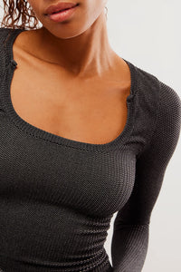 Clean Slate Seamless Layering Top in Black