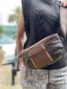 Charles Crossbody Medium in Orchestra Brown Gunmetal