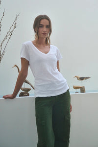 Lilith Vneck Tee in White